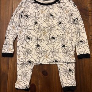 Kyte BABY Spider Print Kids Pajama Set - Black and Cream